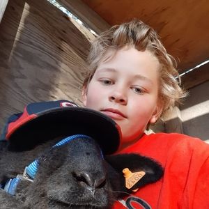 Meet your Posher, Hunter